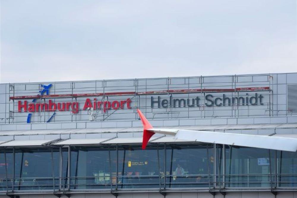 Flugverkehr wegen Bombendrohung am Hamburger Flughafen eingestellt Flugverkehr wegen Bombendrohung am Hamburger Flughafen eingestellt