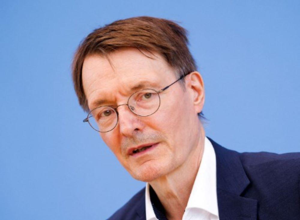 Lauterbach setzt auf Einsatz von Künstlicher Intelligenz im deutschen Gesundheitswesen Lauterbach setzt auf Einsatz von Künstlicher Intelligenz im deutschen Gesundheitswesen
