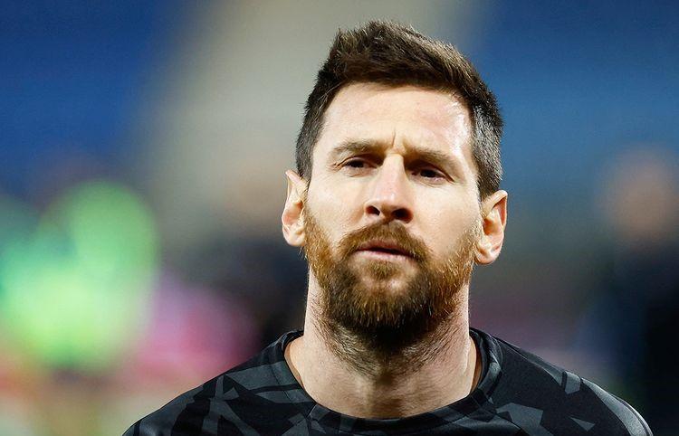 Messi hatte mit der argentinischen Nationalmannschaft Ende vergangenen Jahres erstmals den WM-Titel gewonnen Argentiniens Fußball-Weltmeister Lionel Messi gewinnt zum achten Mal den Ballon d'Or