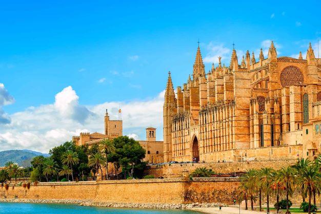 Deutsche Mallorca-Urlauberin am Strand von Palma ertrunken Deutsche Mallorca-Urlauberin am Strand von Palma ertrunken