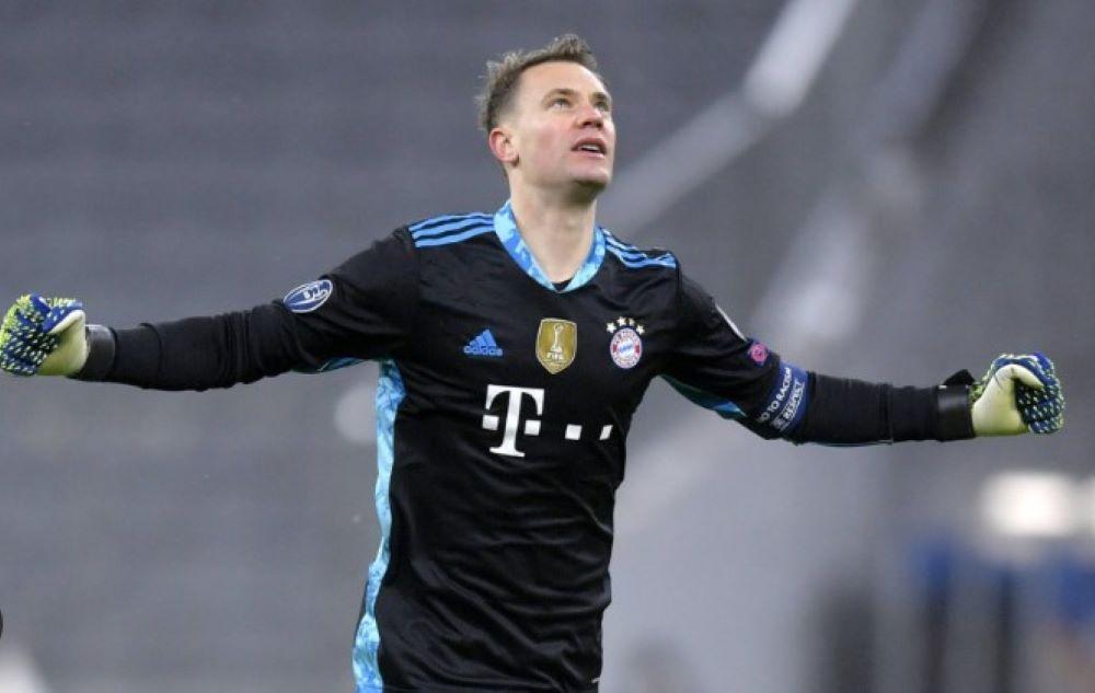 Nach seiner Rückkehr von der WM in Katar nach Deutschland brach sich Neuer bei einem Skiausflug das Bein Manuel Neuer feiert nach einjähriger Pause sein Comeback