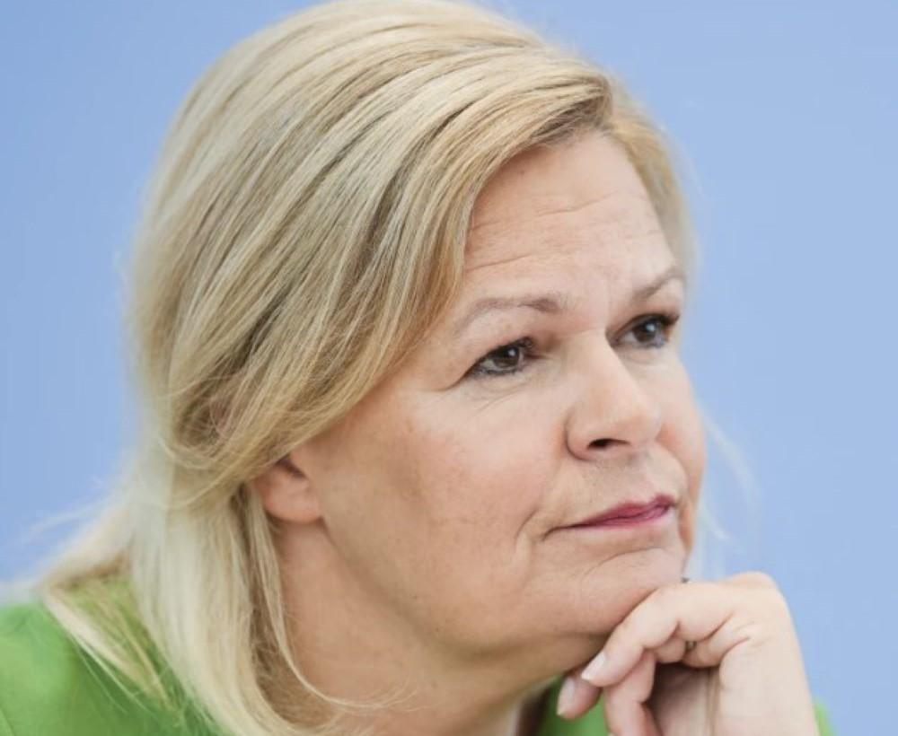 Hessen: Faeser appelliert an Wähler bei Landtagswahl ein Zeichen gegen Rechts zu setzen Hessen: Faeser appelliert an Wähler bei Landtagswahl ein Zeichen gegen Rechts zu setzen