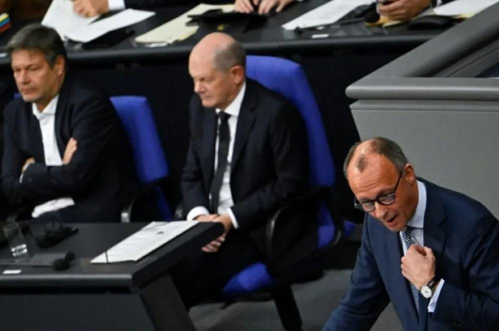Scholz bittet Merz um Zusammenarbeit bei Migrationspolitik