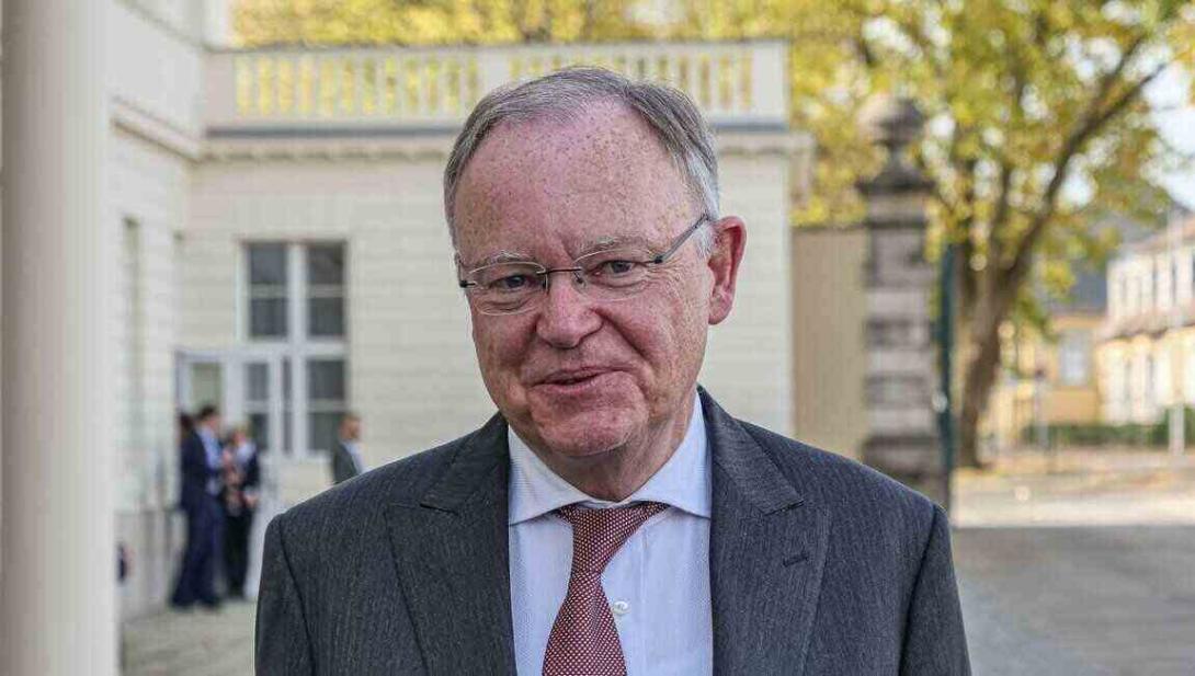 Beschleunigung der Asylverfahren – Ergebnis der Ministerpräsidentenkonferenz Beschleunigung der Asylverfahren – Ergebnis der Ministerpräsidentenkonferenz