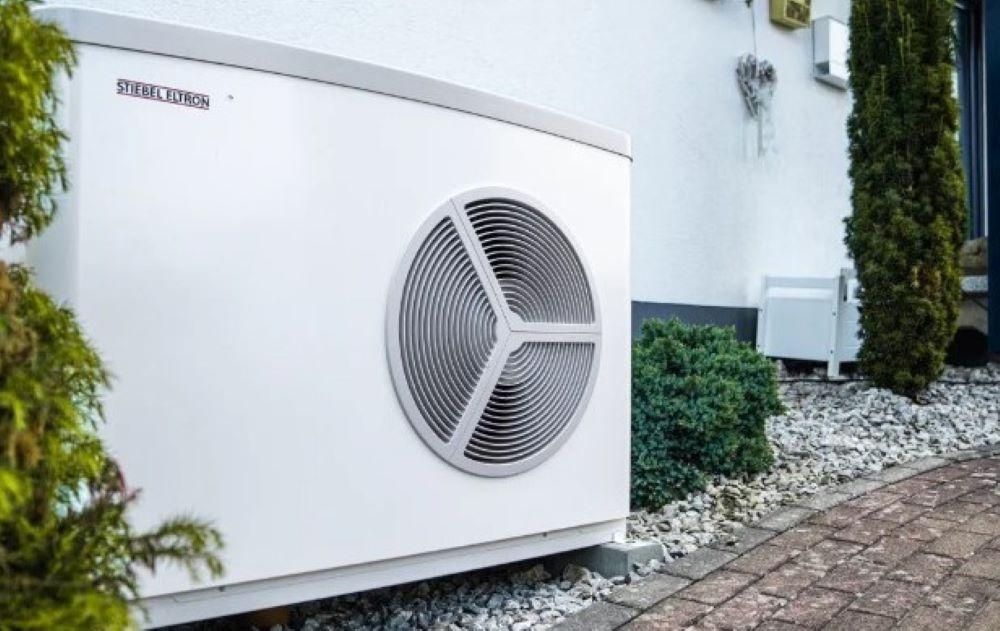 Der durchschnittliche Arbeitspreis der günstigsten verfügbaren Angebote für Wärmepumpen liegt aktuell bei rund 25 Cent pro Kilowattstunde Laut Studie konnen Wärmepumpen die Heizkosten um ein Drittel drücken