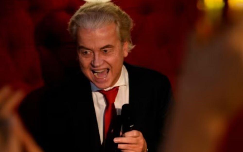 Heutzutage wollen die Euroskeptiker insgesamt nicht die EU verlassen – sie wollen sie stattdessen regieren. Teilweise liegt es daran, dass ihnen die wirtschaftlichen Vorteile der EU gefallen. Wilders und die PVV haben vielleicht die meisten Sitze gewonnen, aber es ist unklar, ob sie genug Unterstützung haben, um eine Koalitionsregierung zu bilden