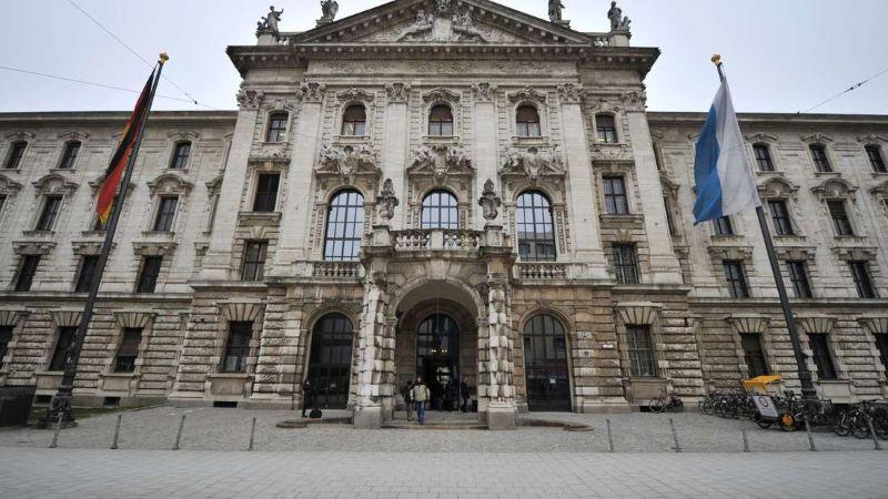 Die Taten fasst die Staatsschutzkammer außerdem als "erhebliche Gefahr für die öffentliche Sicherheit" auf, erklärte das Gericht Landgericht bestätigt Rechtmäßigkeit der Razzia bei Letzter Generation