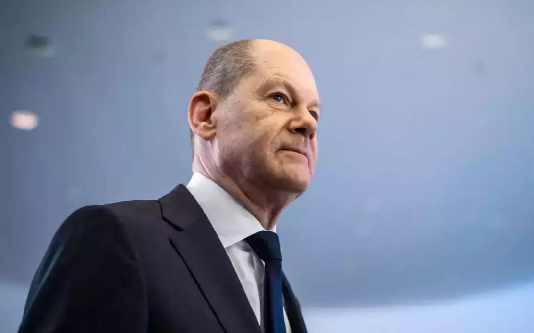 Scholz hat die Verbalattacken Erdogans als "absurd" zurückgewiesen. Den Gesprächskanal zur Türkei will er sich dadurch aber nicht verbauen. Bundeskanzler Olaf Scholz empfängt den türkische Präsident Recep Tayyip Erdogan