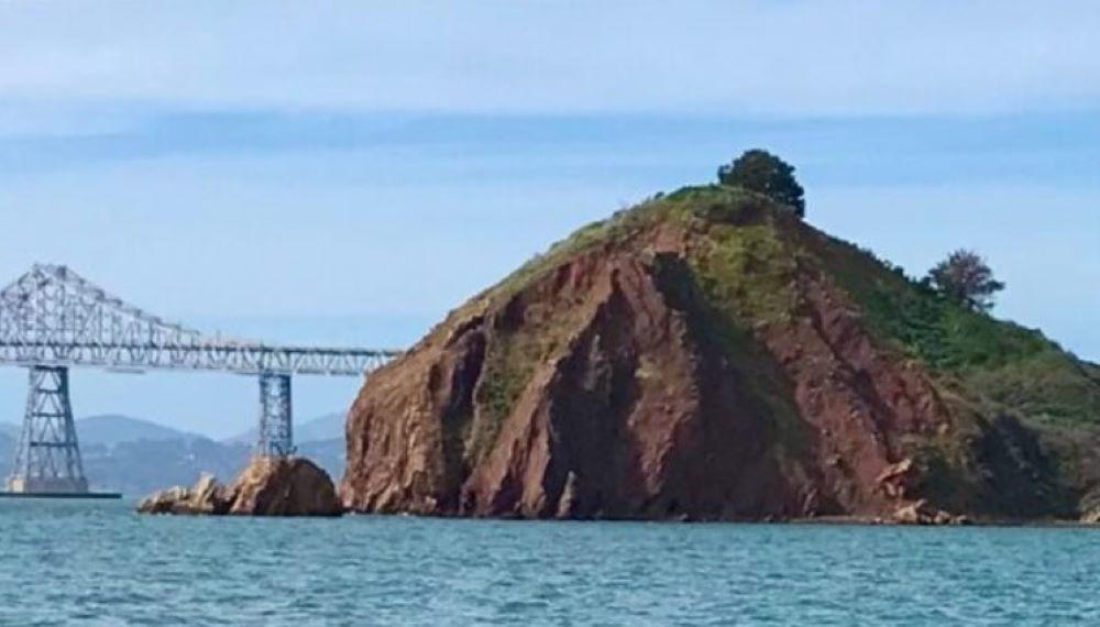 Red Rock Island ist 2,4 Hektar groß und nur per Boot oder Hubschrauber zu erreichen