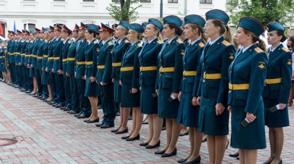 Die Frau hat dem Bericht zufolge zwei Kinder im Alter von 9 und 13 Jahren Um ihre Schulden zu bezahlen soll russische Mutter Kriegsdienst leisten