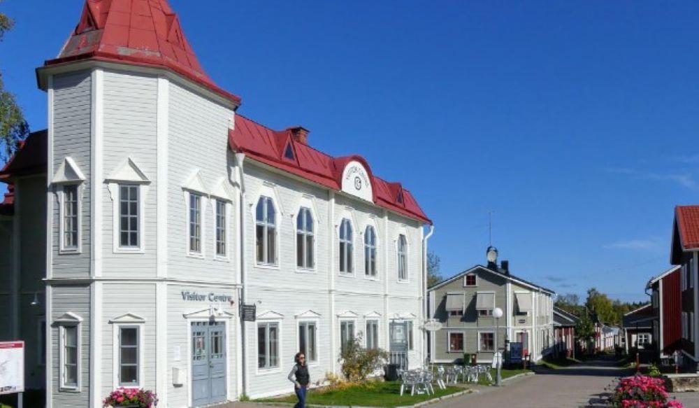 Einfach mal "Hallo" sagen: Die schwedische Stadt Lulea hat eine Kampagne gestartet, mit der die Bewohner dazu ermutigt werden sollen, einander zu grüßen Schwedische Stadt will Einwohner zum gegenseitigen Grüßen animieren