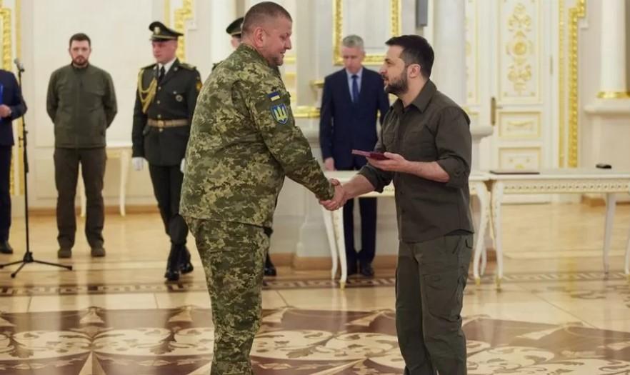 Geburtstagsgeschenk explodiert: Vertrauter von ukrainischem Armeechef getötet
