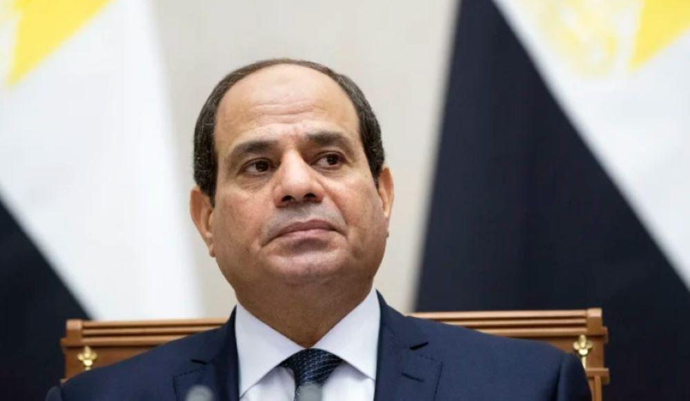 Eine Fortsetzung der jetzigen Regierung könne zu "Unsicherheit" führen, sagt Farid Sahran, der wohl bekannteste der Gegenkandidaten, nachdem er seine Stimme im Bezirk Mukattam abgegeben hat. Ein Jahrzehnt ist Ägyptens Staatschef Al-Sisi inzwischen an der Macht