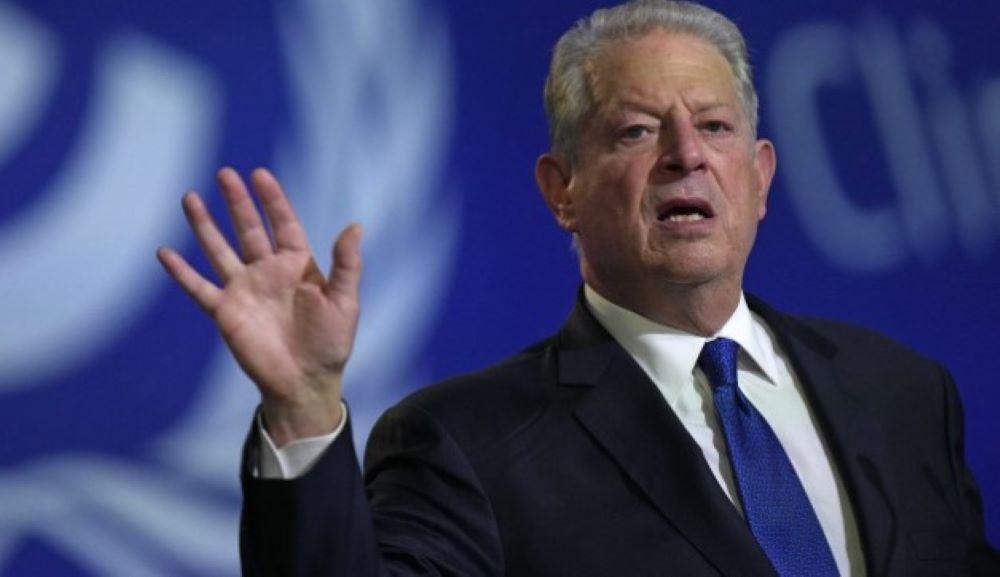 Bei der UN-Klimakonferenz in den Vereinigten Arabischen Emiraten hat der frühere US-Vizepräsident und Klimaschutz-Vorkämpfer Al Gore den Gastgeber wegen dessen Treibhausgasausstoßes angeprangert. Ex-US-Vizepräsident und Klimaschutz-Vorkämpfer Al Gore