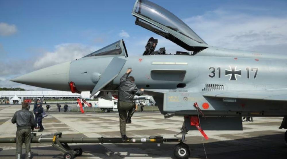 Für die Bundeswehr ist es der dritte Einsatz dieser Art in Rumänien, nachdem dort schon 2021 und 2022 Eurofighter im Einsatz waren. Vier Eurofighter und für den Selbstschutz ein neues Abwehrsystem gegen Drohnen