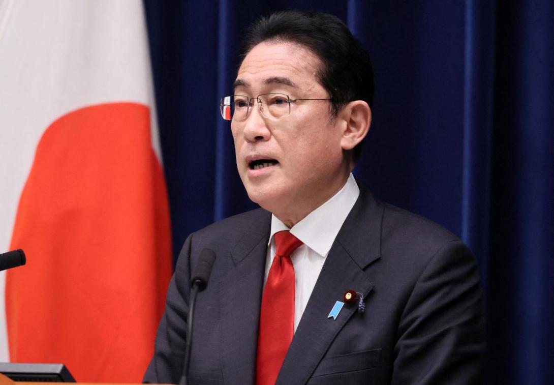 In Japans Regierungspartei sind vier Minister zurückgetreten. Hintergrund ist ein Spendenskandal. Die Staatsanwaltschaft soll gegen mehrere Mitglieder der Liberaldemokratischer Partei wegen des Vorwurfs, Einnahmen aus Spendenveranstaltungen nicht richtig deklariert zu haben, ermitteln. Ministerpräsident Fumio Kishida