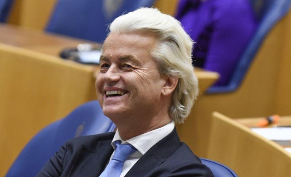 Der Sondierer empfahl den potenziellen Partnern in seinem Bericht an das Parlament, vor Koalitionsverhandlungen zu prüfen, ob sie sich auf die Einhaltung von Grundsätzen der Rechtsstaatlichkeit verbindlich verständigen können. Rechtspopulisten Geert Wilders