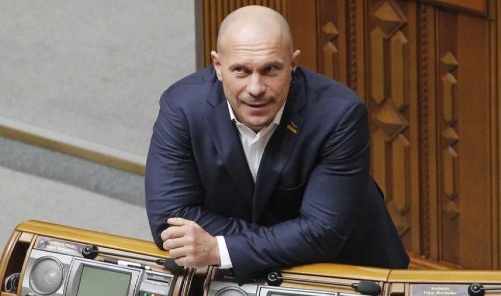 Der staatliche Untersuchungsausschuss Russlands sagte, vorläufige Informationen deuten darauf hin, dass Kyva im Dorf Suponevo westlich von Moskau erschossen wurde. Derzeit laufen strafrechtliche Ermittlungen. Vor seiner Flucht nach Russland hatte Illya Kyva erfolglos für die Präsidentschaft der Ukraine kandidiert