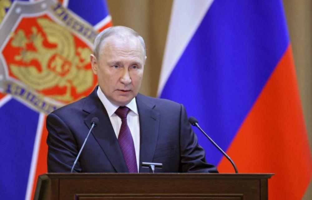 Kremlchef Wladimir Putin sieht sich auch als Schutzpatron der im Ausland lebenden russischen Minderheiten. Wegen eines neuen Gesetzes hat er unlängst Lettland gedroht. Dort wie auch in Estland und Litauen ist man froh über eine stärkere Nato-Präsenz. Kremlchef Wladimir Putin