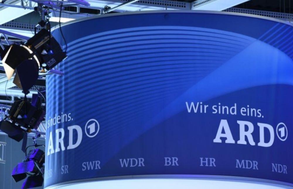 Ein Fernsehbeitrag der ARD über die Kolonialgeschichte von Namibia und die Verantwortung Deutschlands ist wegen grober inhaltlicher Mängel in die Kritik geraten. Nun wurde er von der Plattform genommen. Der NDR verspricht, sich der Geschichte Namibias "vertiefend" zu widmen. Eine Dokumentation über die Kolonialgeschichte Namibias wird von der ARD aus dem Programm genommen