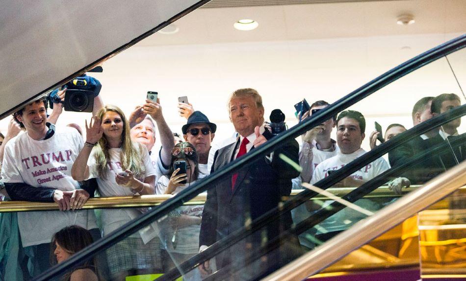 Der Trump Tower steht seit 40 Jahren als Symbol für Donald Trumps Erfolg und Ruhm. Es ist eine ähnliche Geschichte, wie Trump die Präsidentschaft gewann. Es begann im Atrium des Trump Tower, wo er 2015 seine Kandidatur für das Weiße Haus ankündigte. Ex-Präsident Donald Trump verkündigte im Trump-Tower 2015 seine Kandidatur für das Weiße Haus an