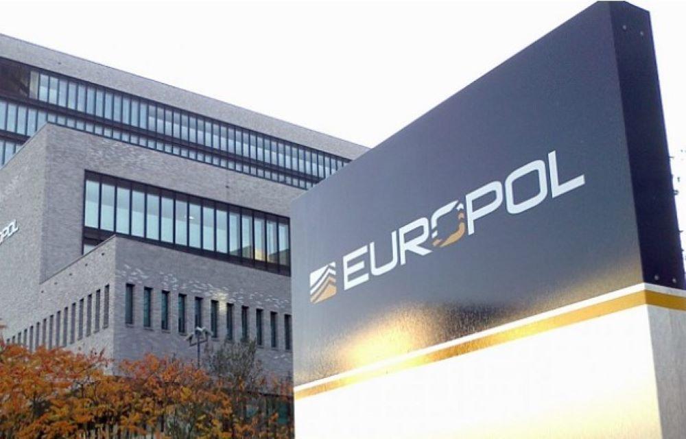 Nach Erkenntnissen von Europol sind die beschlagnahmten Ladungen vermutlich nur ein Bruchteil des geschmuggelten Kokains. "Aber es fängt an, den Banden weh zu tun". Europol hat Geldströme im Fokus: Kokain-Schmuggel wird weiter zunehmen