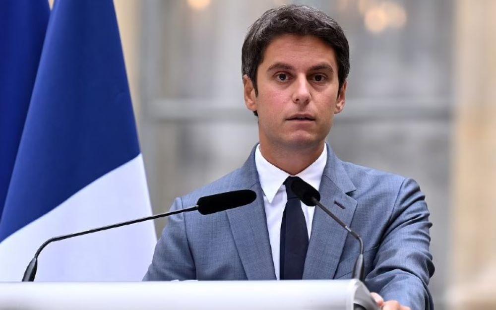 Frankreichs neuer Premierminister Gabriel Attal hielt am Freitag seine erste Kabinettssitzung unter dem Motto "Arbeit, Arbeit, Arbeit" ab, so das Büro von Präsident Emmanuel Macron. Frankreichs jüngster Premierminister hält die erste Kabinettssitzung ab