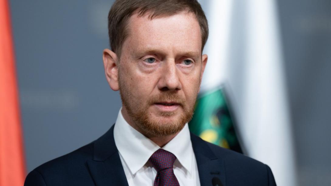Ermittelt wurde seit Dezember 2021 gegen zehn Beschuldigte, die in einer Telegram-Chatgruppe namens "Dresden Offlinevernetzung" einen Anschlag auf Kretschmer geplant haben sollen. Sachsens Ministerpräsidenten Michael Kretschmer