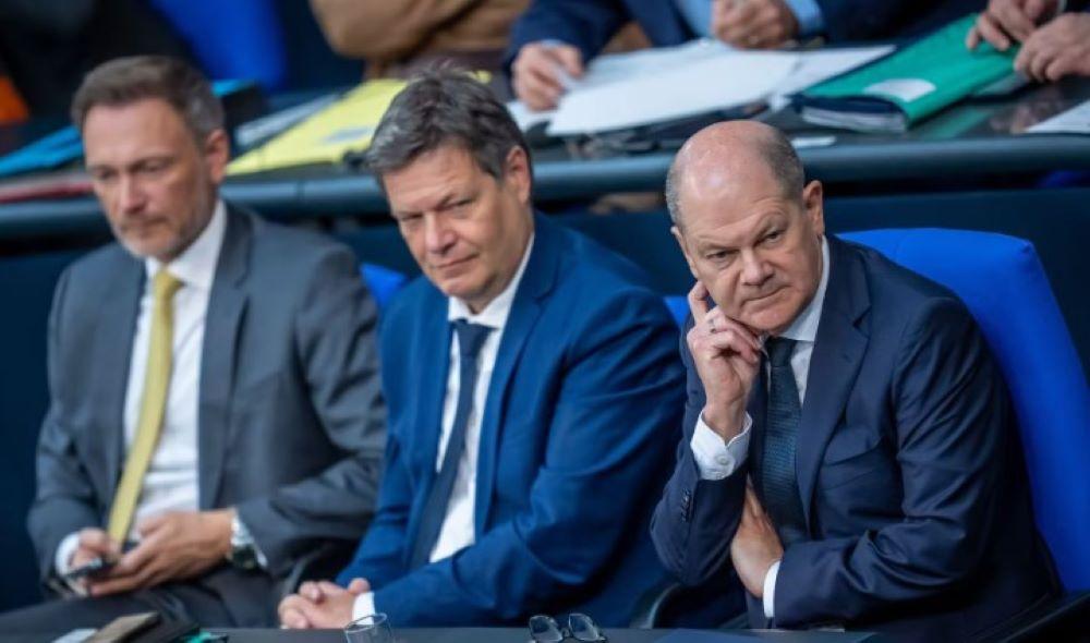 Die Bundesregierung hatte nach dem Überfall Russlands auf die Ukraine 2022 ein Sondervermögen von 100 Milliarden Euro aufgelegt, um die mangelhaft ausgestattete Bundeswehr verteidigungsfähig zu machen. Ampel streitet über Prioritäten