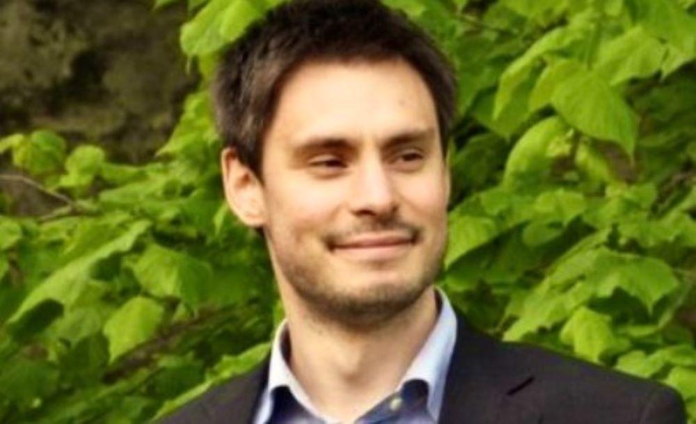 Vor einem Gericht in Rom stehen vier hochrangige ägyptische Sicherheitsbeamte vor Gericht, denen die Entführung, Folter und Ermordung eines italienischen Doktoranden in Kairo im Jahr 2016 vorgeworfen wird. Italien stellt ägyptische Beamte wegen Folter und Tod des italienischen Studenten Giulio Regeni im Jahr 2016 erneut vor Gericht
