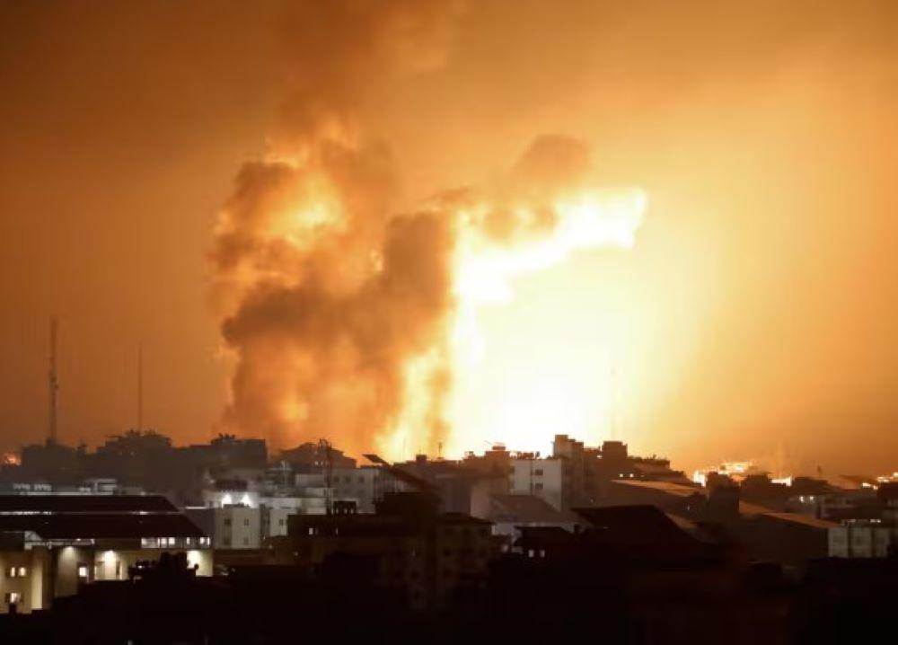 Die jüngsten israelischen Luft- und Bodenangriffe im Gazastreifen haben zu verheerenden Verlusten innerhalb der palästinensischen Bevölkerung geführt. Zerstörung und Tod: Die verheerenden Auswirkungen der Militäraktionen im Gazastreifen