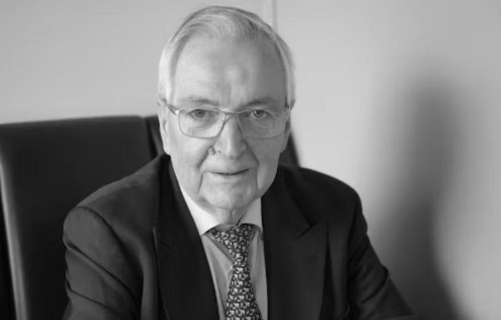 Am 8. Juni 2024 verstarb der ehemalige Bundesumweltminister Klaus Töpfer (CDU) nach kurzer, schwerer Krankheit im Kreise seiner Familie im Alter von 85 Jahren. Klaus Töpfer: Ein Leben im Dienst des Umwelt- und Klimaschutzes