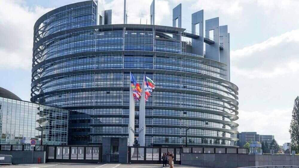 Die geplanten Besetzungen sahen vor, dass Ursula von der Leyen von der konservativen CDU für weitere fünf Jahre Präsidentin der EU-Kommission bleiben sollte. Zudem war die estnische Premierministerin Kaja Kallas als neue EU-Chefdiplomatin vorgesehen und der ehemalige portugiesische Ministerpräsident António Costa als neuer Präsident des Europäischen Rates. Brüssel im Stillstand: EU-Gipfel scheitert an Personalpaket