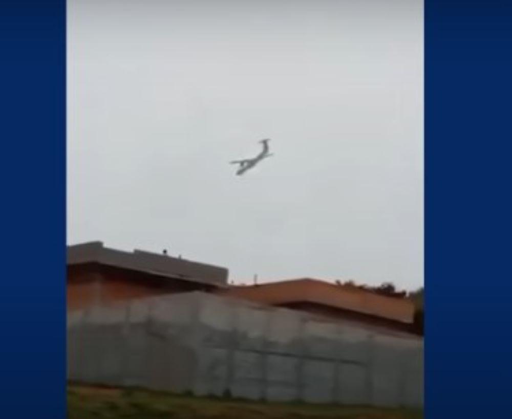 Die Fluggesellschaft Voepass bestätigte den Verlust aller 61 Menschen an Bord und erklärte, dass das Flugzeug zum Zeitpunkt des Starts voll einsatzfähig war und keine Einschränkungen aufwies Tödlicher sturz aus den Wolken: Flugzeugunglück erschüttert Brasilien - Keine Überlebenden
